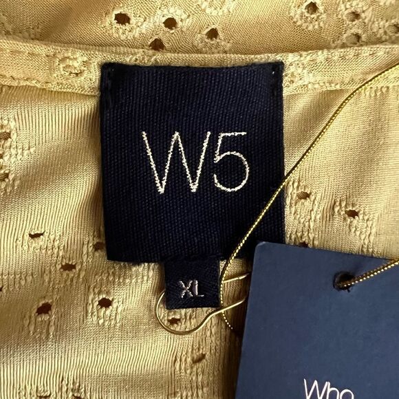 W5 Concepts Women’s XL Floral Eyelet Flutter Sleeve  Top NWT - Picture 7 of 9